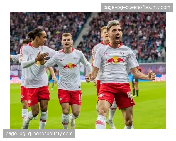 莱比锡红牛发布伤情报告：西蒙斯、奥蓬达恢复团队合练